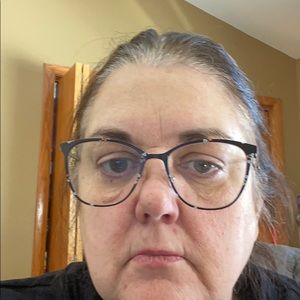 Meet your Posher, Brenda